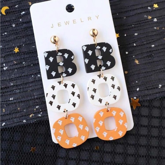 new Halloween Ghost Printed Acrylic & Polymer Clay BOO Earrings 1 pair - Picture 1 of 7